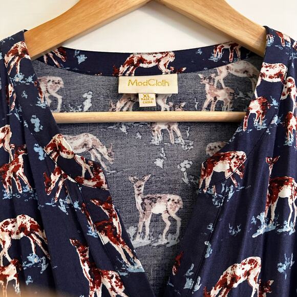 Modcloth Trusty Travel Deer Print Button Down Back Peplum Shirt V-neck XL Blue - Picture 6 of 9